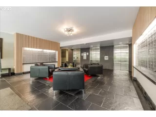 Photo #3: 436339957 Listing