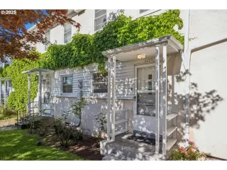 More Details about MLS # 436345943 : 6921 NE BROADWAY