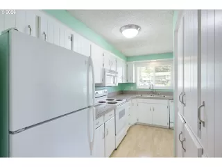 Photo #4: 436509351 Listing 