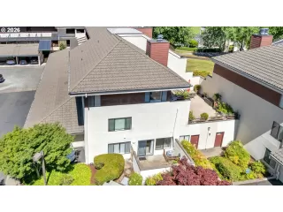 Photo #3: 437052068 Listing