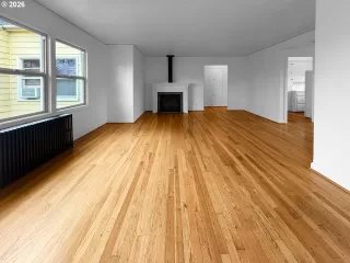 Photo #2: 437067741 Listing 