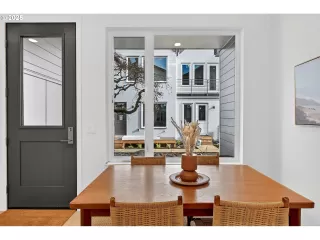 Photo #3: 437264154 Listing 