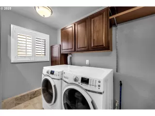 Photo #1: 437390995 Listing