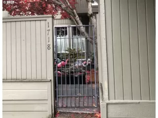 Photo #3: 437808811 Listing 