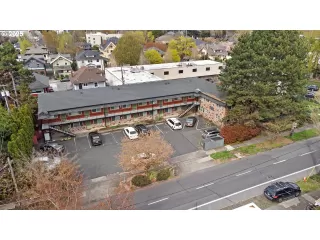 Photo #3: 438104988 Listing