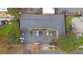 Photo #4: 438104988 Listing