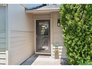 Photo #3: 438236666 Listing