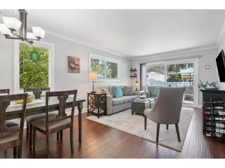 Photo #5: 438236666 Listing