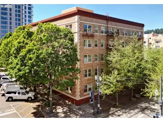 Photo #1: 438313964 Listing