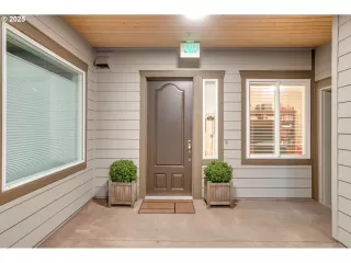 More Details about MLS # 438450835 : 5605 SE SCENIC LN 100