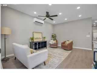 Photo #2: 438523925 Listing 