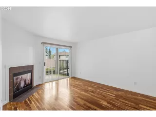 Photo #1: 438858145 Listing 