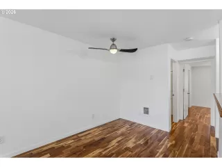 Photo #6: 438858145 Listing 