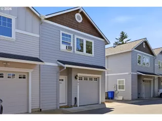 Photo #5: 439141879 Listing