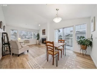 Photo #3: 439165114 Listing 