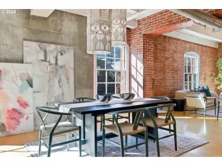 Photo #2: 439447683 Listing 