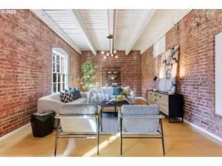 Photo #6: 439447683 Listing 