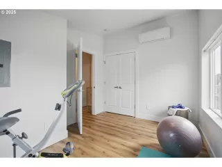 Photo #5: 440516005 Listing