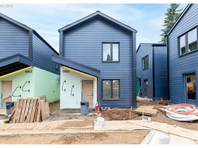 MLS: 440611633 Condo For Sale