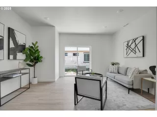 Photo #1: 440731824 Listing 