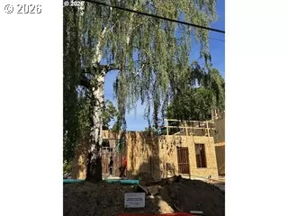 MLS: 440805142 Condo For Sale