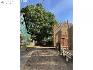 Photo #2: 440805142 Listing
