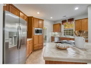 Photo #3: 441607029 Listing 