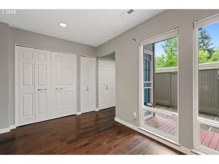 Photo #2: 441747027 Listing 