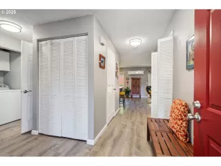 Photo #3: 442303192 Listing