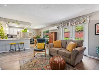 Photo #6: 442303192 Listing