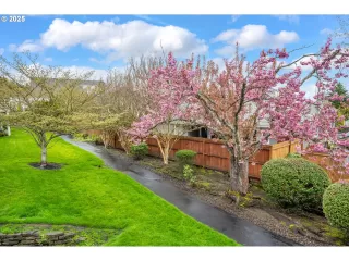 Photo #6: 442306828 Listing 