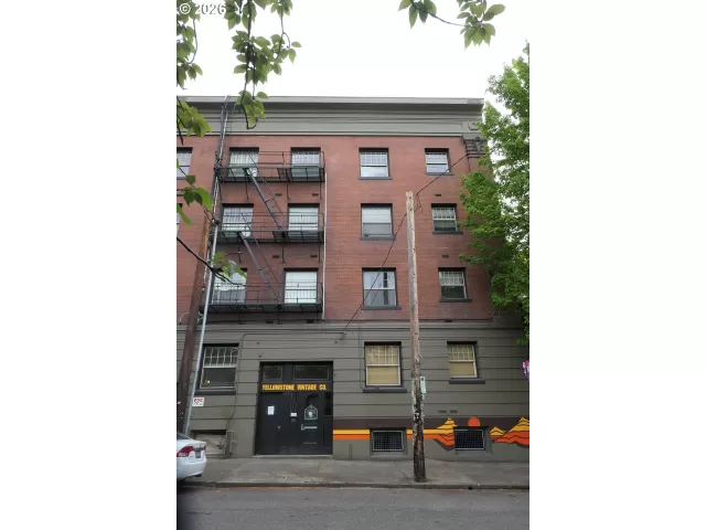 MLS: 442481074 Condo For Sale