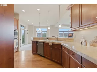 Photo #4: 443592209 Listing 
