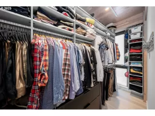 Photo #5: 443901512 Listing