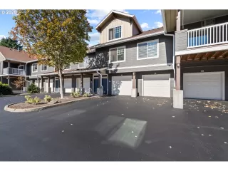 Photo #3: 443947682 Listing 