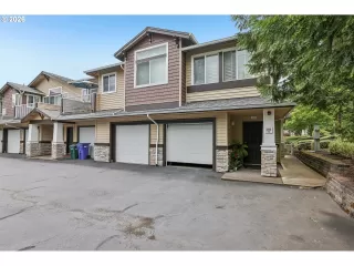 Photo #2: 444009780 Listing