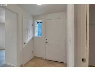 Photo #2: 444580322 Listing