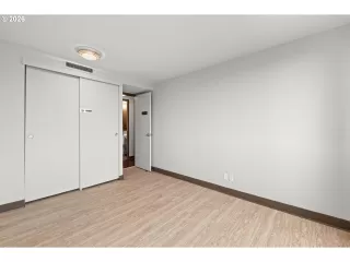 Photo #4: 444615471 Listing 