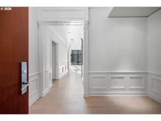 Photo #3: 444868517 Listing 