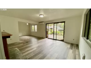 Photo #3: 444902397 Listing 