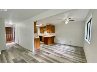 Photo #5: 444902397 Listing 