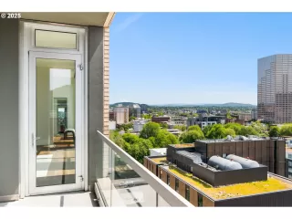 Photo #1: 445539392 Listing