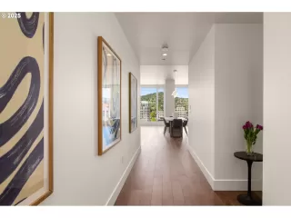 Photo #2: 445539392 Listing