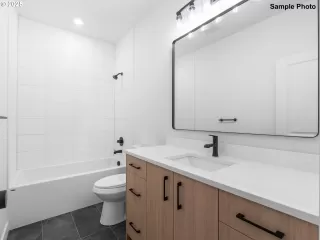Photo #6: 445754459 Listing