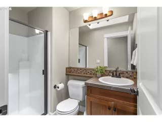 Photo #3: 446491490 Listing