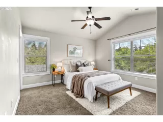 Photo #6: 446491490 Listing