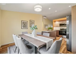 Photo #4: 447064341 Listing 