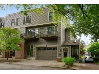Photo #1: 447119023 Listing