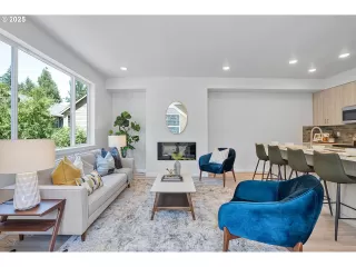 Photo #3: 447700845 Listing