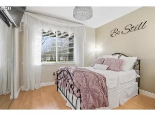 Photo #4: 447725920 Listing 